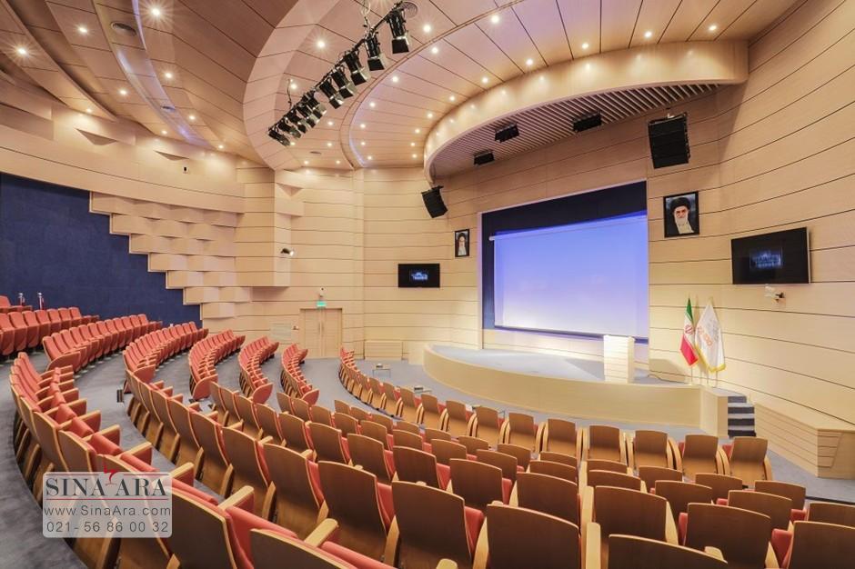 تجهیز سالن آمفی تئاتر و همایش در همدان